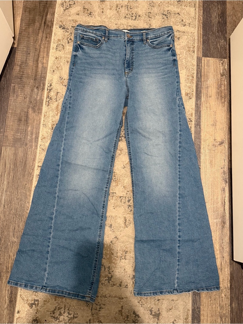sofia by sofia vergara Medium Blue Flared Wide-Leg Jeans